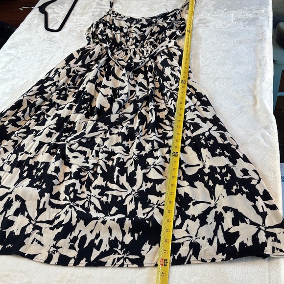 NWT Elegant VELVET HEART Black and Cream Patterned Dress Size M - Gorgeous! - Picture 13 of 14